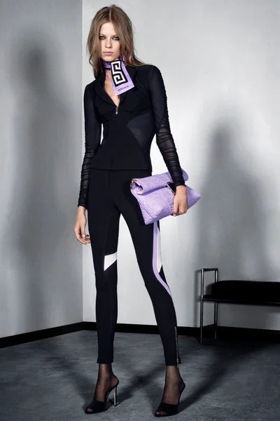 Look 10